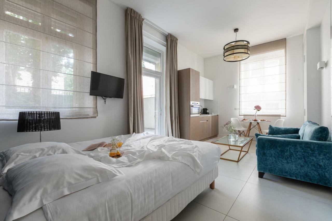 Milestay Champs Elysees Paris Exterior photo