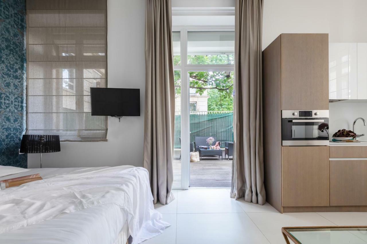 Milestay Champs Elysees Paris Exterior photo