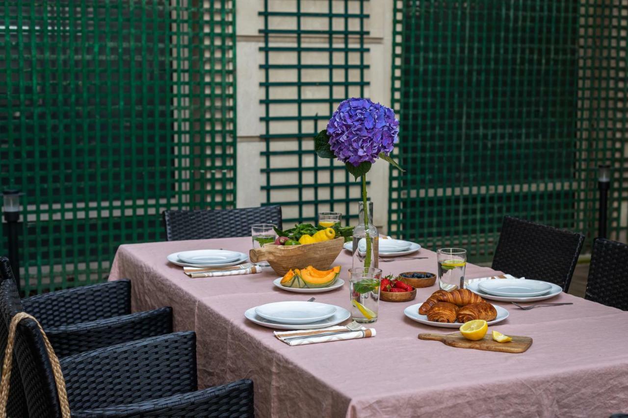 Milestay Champs Elysees Paris Exterior photo
